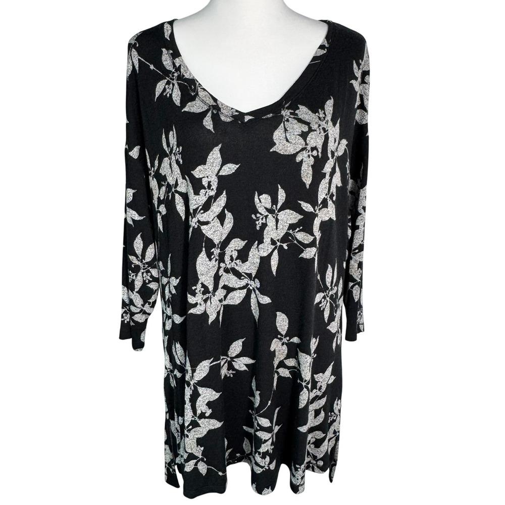 LANE BRYANT NWT Womens 14/16 Black White Leaf Print V Neck Long Sleeve Tunic Top